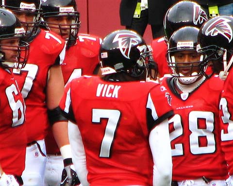 The atlanta huddle.