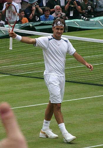 Roger Federer beating Lleyton Hewitt.