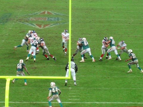 Miami Dolphins (10) v NY Giants (13).